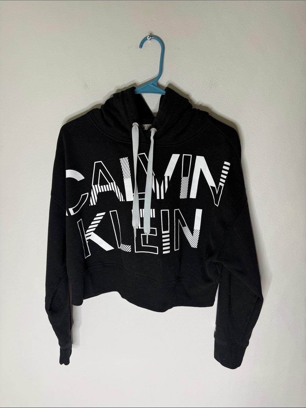 Calvin Klein Black & White Logo Cropped Hoodie Sweatshirt Size Medium